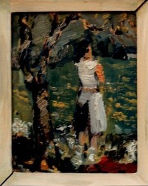 Jeune femme sous un arbre