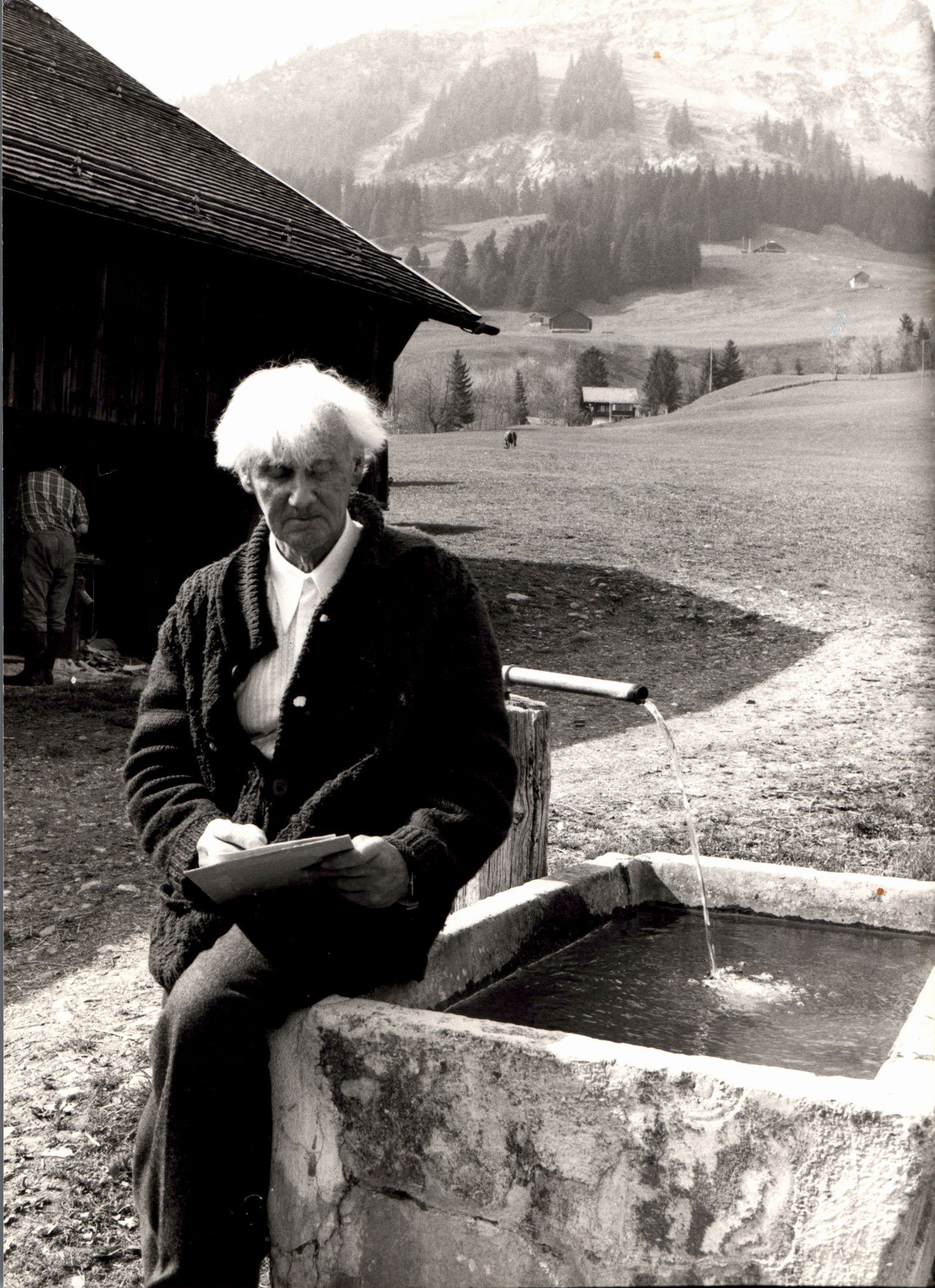 3-9-5-007 | 1981 | Pour le journal « Aînés »